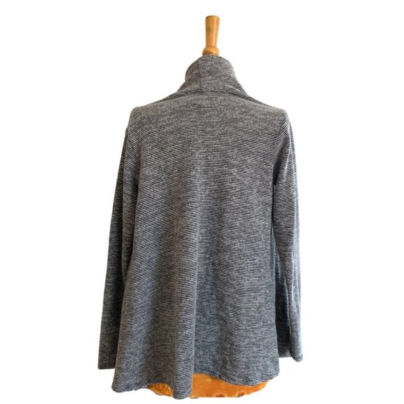 Bobeau Black and White Striped Cardigan - Picture 5 of 7